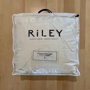 Riley white goose down comforter